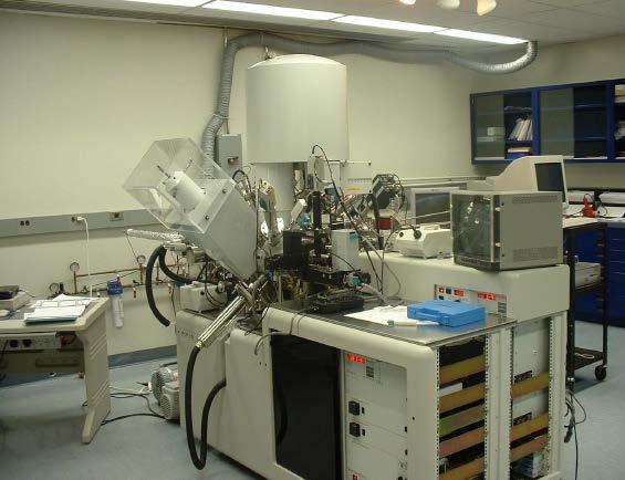 This is a lab based XPS instrument X-ray source