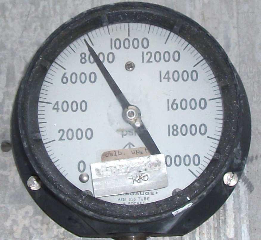 Question 2 Interpret the pressure measurement displayed by this gauge mechanism, assuming a gauge accuracy of ± 2%