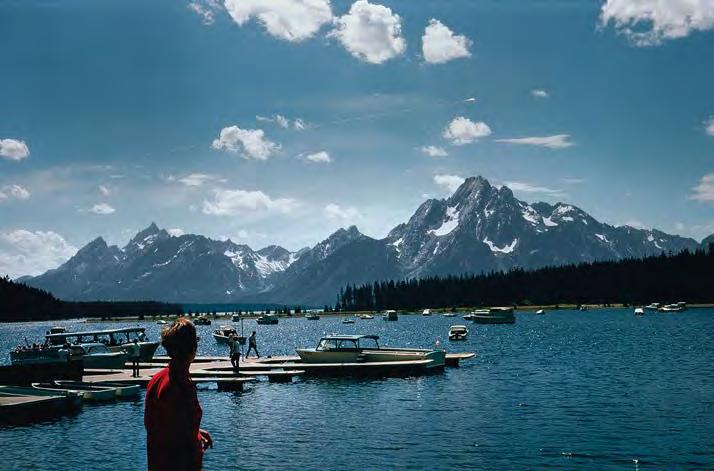 Grand Teton Fireball Earth-grazing meteoroid on August 10, 1972 flew horizontally through the sky getting as low as