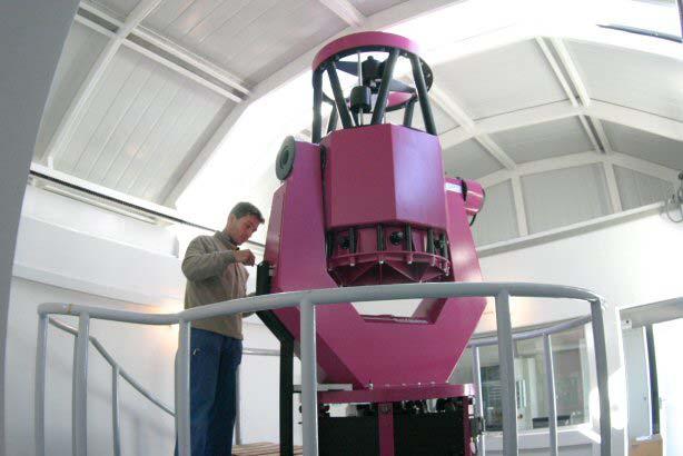 A fast moving telescope Alt-az 60 cm f/8 RC silver-coated 2 Nasmyth foci (one idle) 60 deg 5 sec to any α,δ in 60 sec with a high throughput