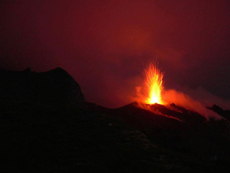 Slide 100 / 133 Volcanoes A volcanic eruption is an example of an event that has a beginning and an end.