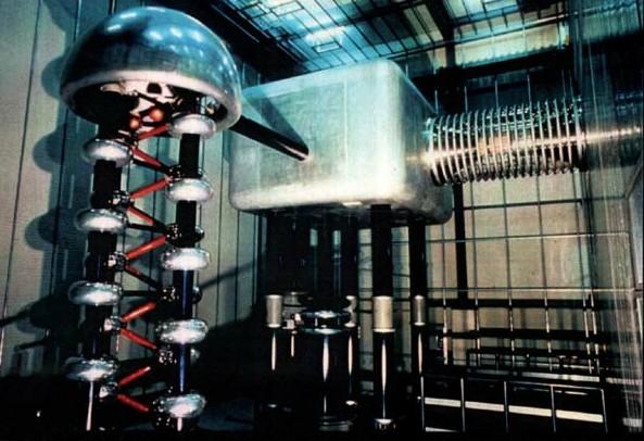 1932: First particle beam (protons) produced for nuclear reactions: splitting of Li-nuclei with a proton beam of 400 kev Particle source: Hydrogen