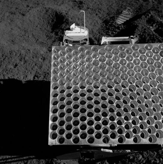 Reflector Array Exploring the Moon Astronomers have