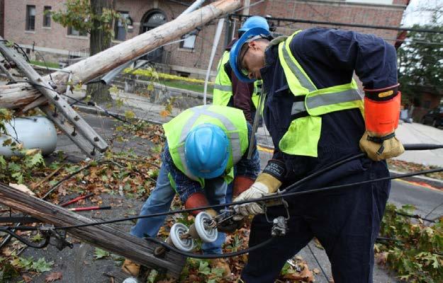 Sandy s Impact: Significant Damage to Overhead System 70 percent of customers served by overhead systems lost power Primary concern of safety Worked with city and