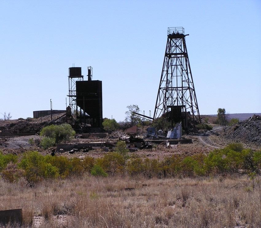 au ABN 73 089 224 402 2 December 2013 (ASX: AJR) Exploration Commences at Hatches Creek Tungsten Project, NT Update on Southern Cross Bore (SXB) Project Intensive field activities underway at Hatches