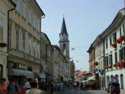 Kranj (53.000 ; regional capital): people s perspective fears desires! Sleepy town without perspective! Periphery of Ljubljana! Social segregation and alienation! Dying of old town centre!