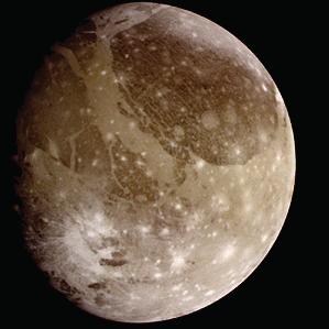 208 CHAPTER 8 Survey of Solar Systems FIGURE 8.9 Galileo spacecraft image of Ganymede, the largest satellite of Jupiter, and even larger than Mercury, but with a density of only about 1.