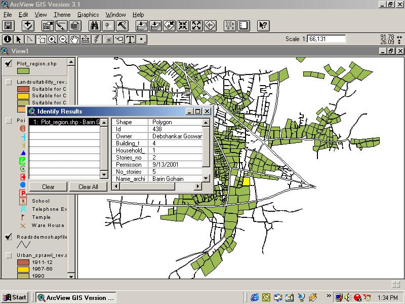 Plots of land Roads 0 1 2 km Figure 4: Plotwise land information map of Guwahati