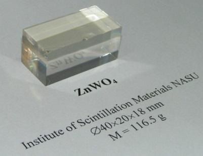 Advantages of the ZnWO 4 crystal ü Very good anisotropic features ü High level of radiopurity ü High light output, that is low energy threshold feasible ü