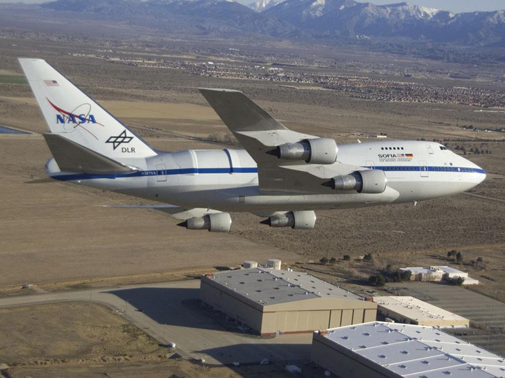 The Ends of the Visual Spectrum Now retired from service, the KAO will soon be replaced by the Stratospheric Observatory for