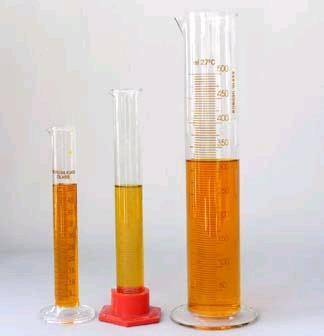 حجىو انسىائم liquids: 1- Measuring the volume of A graduated cylinder is used to measure the volume of a liquid. A graduated cylinder is a glass or plastic container that is marked with divisions.