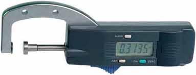 The digital display provides error-free reading with 0.01mm /.0005 resolution. Measuring force less than 2N. Supplied in fitted plastic case.