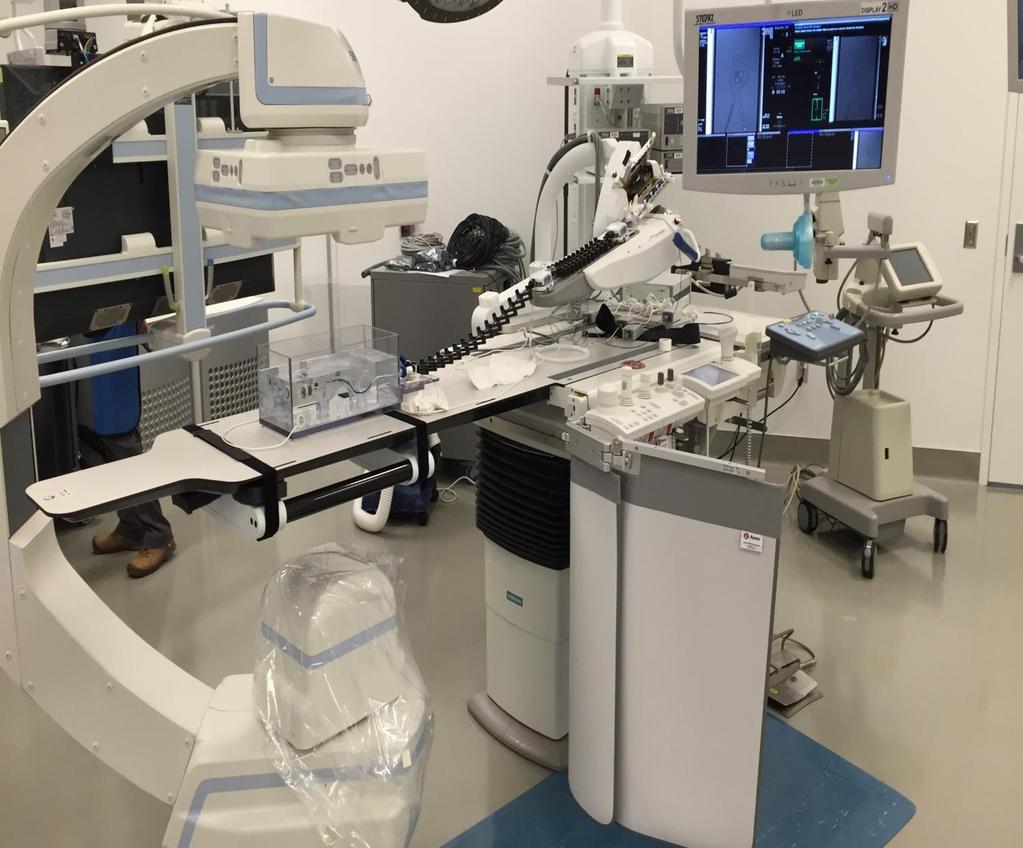 Electromagnetic sensors integrated into wall of catheter EM Lab Setup Zeego fluoroscop y System 51 Live