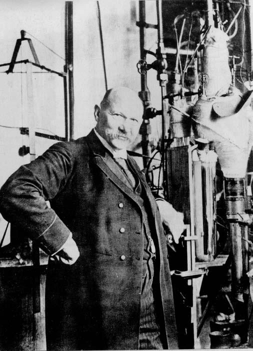 Introduction Superconductivity was discovered by Kamerlingh-Onnes in 1911 in mercury (Hg), having T c 4 K.