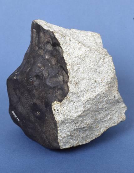 (4) Meteorites are usually asteroid fragments that have struck the Earth.