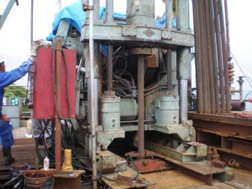 Spindle drive Mud flow in borehole no need to be