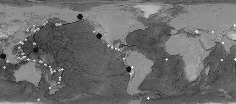 Figure 1. (a) Map of M w 7 global earthquakes (small white symbols, 77 events) recorded by the ANZA network from 1993 to 2004. Of these, we focus on five earthquakes (dark spheres) that include M w 8.