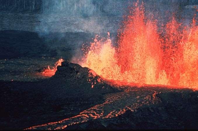 Fissure (flood) Eruptions Actually the most common and important type of eruption.