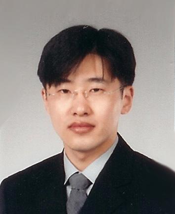 His research interests are linear drive systems, numerical analysis of electric machines and motor control. Dae-Kyong Kim He received his B.S.