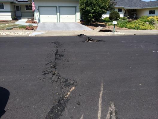 Surface Fault Rupture in Urban Environments South Napa Earthquake: 1st occurrence of surface fault rupture in N.
