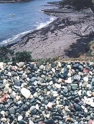 Many 'beaches' do not consist of sand but of pebbles or boulders, sometimes with sandy beaches in between.the coarse material here often originates from a fast flowing river nearby.