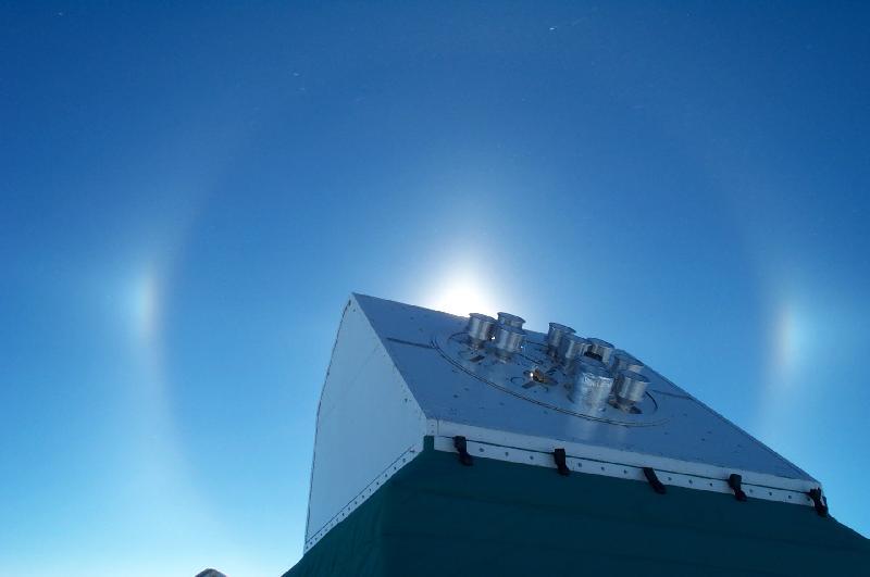 6.2. Ground-Based Experiments DASI (Degree Angular Scale Interferometer): 13 interferometer elements, operating between 26 36 GHz, bandwidth 1 GHz, angular resolution 20 ; located at South Pole CBI