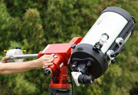To freely move the telescope, the latches need to be rotated in the counter clockwise direction, releasing the axes.