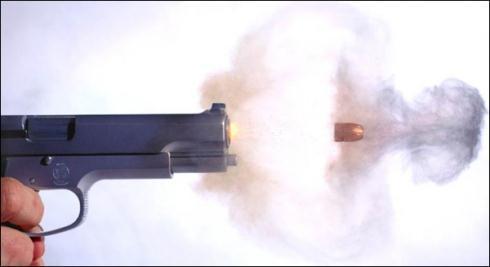 Gunshot Residue (GSR) Analysis by ICPMS (I) Firing a gun produces a "plume" of gas that is dispersed in all directions and condensed into individual particles.
