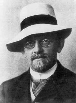 Paris, 1900 German mathematician David Hilbert presented ten problems in mathematics from a list of 23 ( 1, 2, 6, 7, 8, 13, 16, 19, 21 and 22).