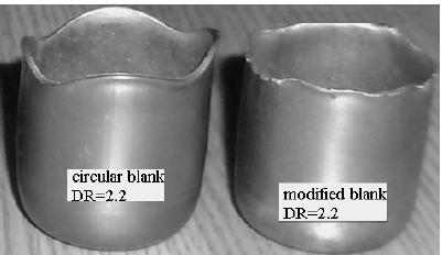 THE ANNALS OF DUNĂREA DE JOS UNIVERSITY OF GALAŢI FASCICLE V (c) (a) (b) Fig. 7 Comparison between experimental and predicted earing profiles for circular blanks.