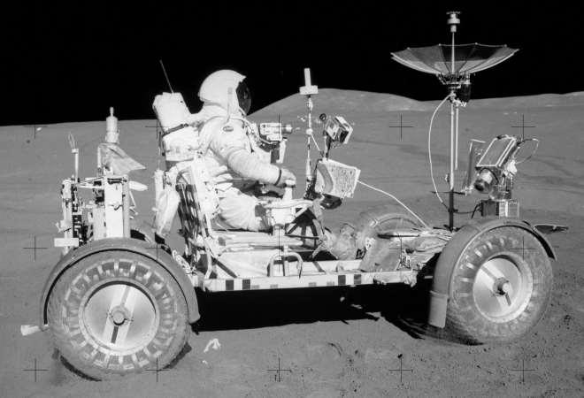 Final Apollo Missions Apollo 14 January 1971 Fra Mauro geological samples Lunar descent problems Famous golf shot Apollo 15 July, 1971 Extended lunar excursions Lunar