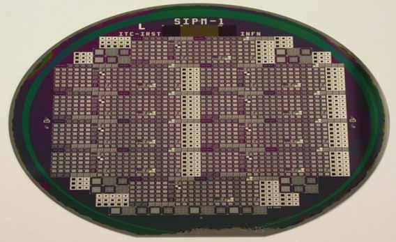 A full wafer with Si-PM structures ; produced by IRST,