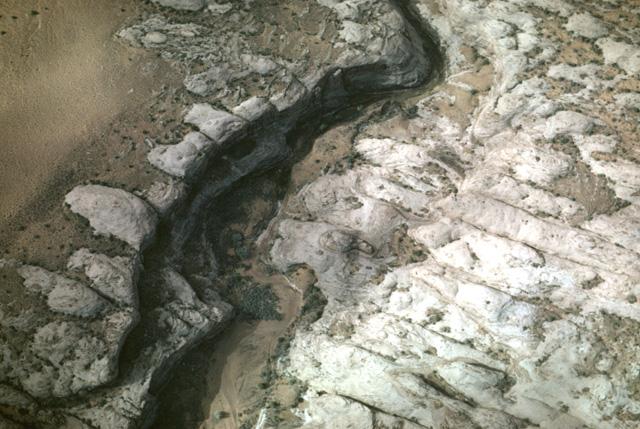 Joint set in flat-lying sandstone