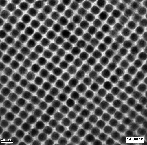 45 Gbit/in 2 demo media (Seagate) Nanoparticle arrays 8.5 nm grains 6 nm FePt particles σ area 0.5 σ area 0.