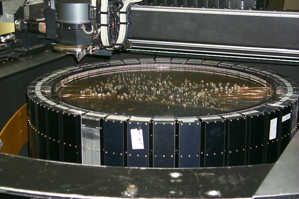 WEAVE: Fibre Positioner 2dF-like (AAO) tumbler with 2 field plates 2