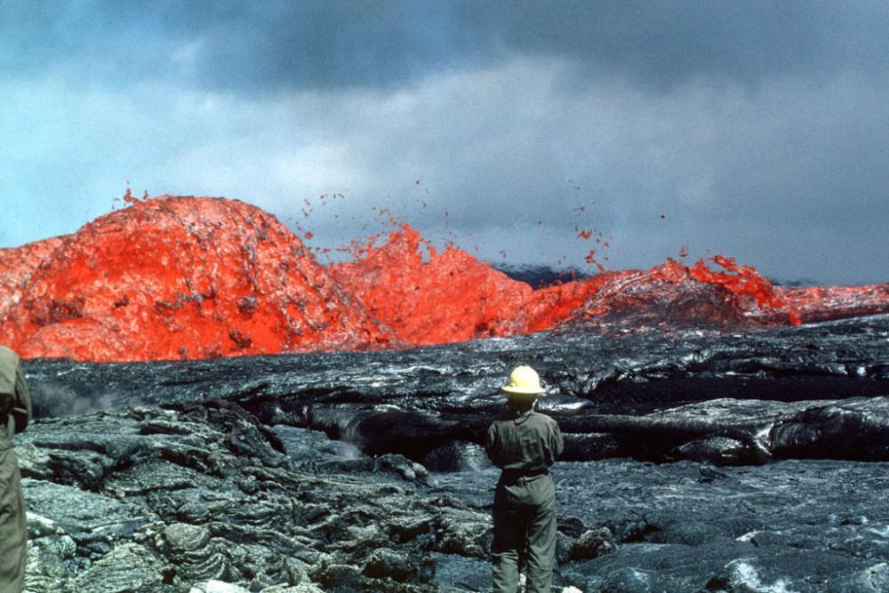 Introduction Lesson 1 I gneous rocks (IG-nee-us) that form during violent volcanic eruptions are some of the most beautiful and deadliest natural events on Earth.