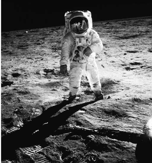 To boldly go where no one has before. Apollo II i(1969).