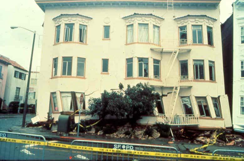 Damage in Marina District Instructional Material Complementing FEMA 451, Design Examples Geotechnical 15-4 - 20 Typical
