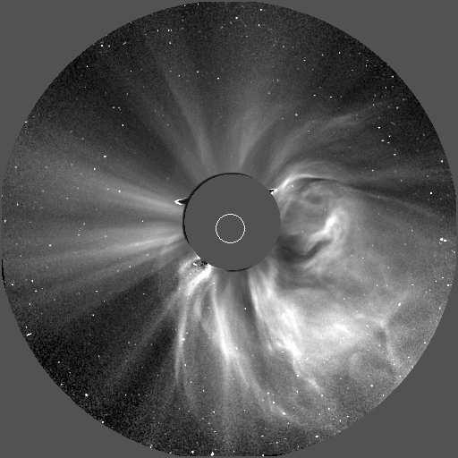 1 CME observation (a1) STB/SECCHI COR2 2012/03/07 01:39:41UT (a2) CME1(g): CME2(r): (b1) SOHO/LASCO C3 01:39:31UT 01:27:49UT (b2) ϕ= 34.1o ϕ= 34.1o θ= 34.1o θ= 5.