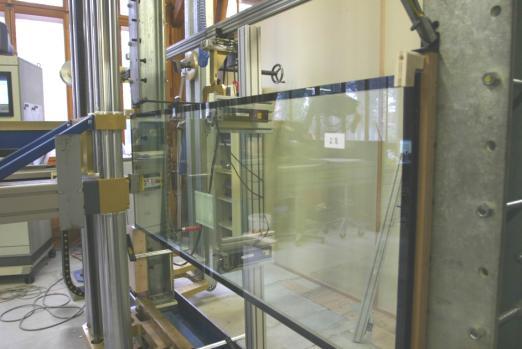 0 Insulated glass strengthened with GFK-U-profile; adhesive: SikaFast55 5 Table : Overview of the four point bending tests 3.