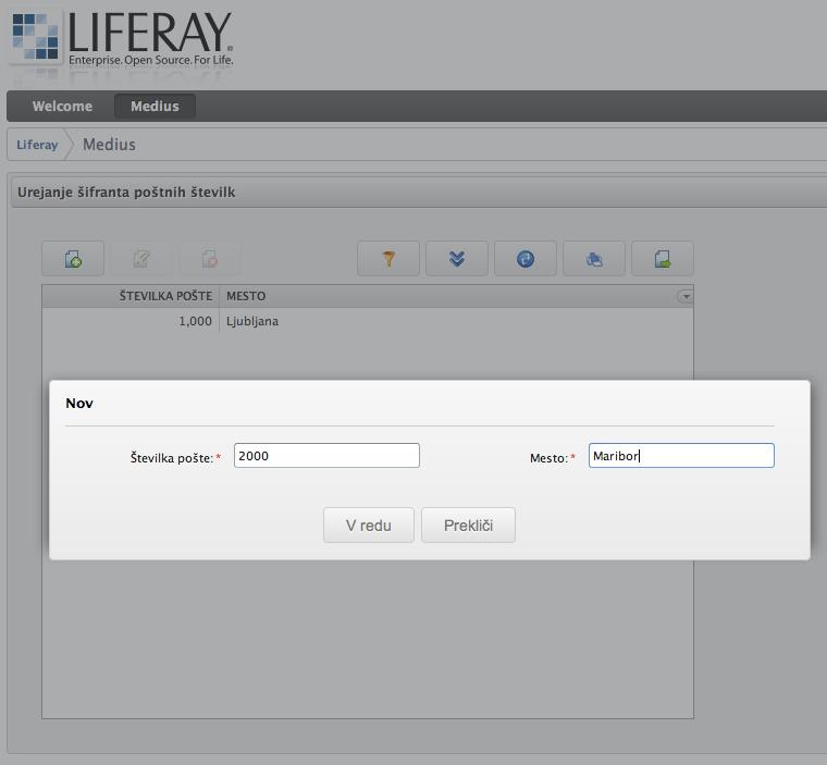4.3 Integracija na Liferay Portalu 95 Slika 4.16: Primer dodajanja entitete pri entitetnem zrnu,,post.