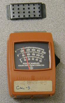 Measuring Illuminance << illuminance meters >> analog digital