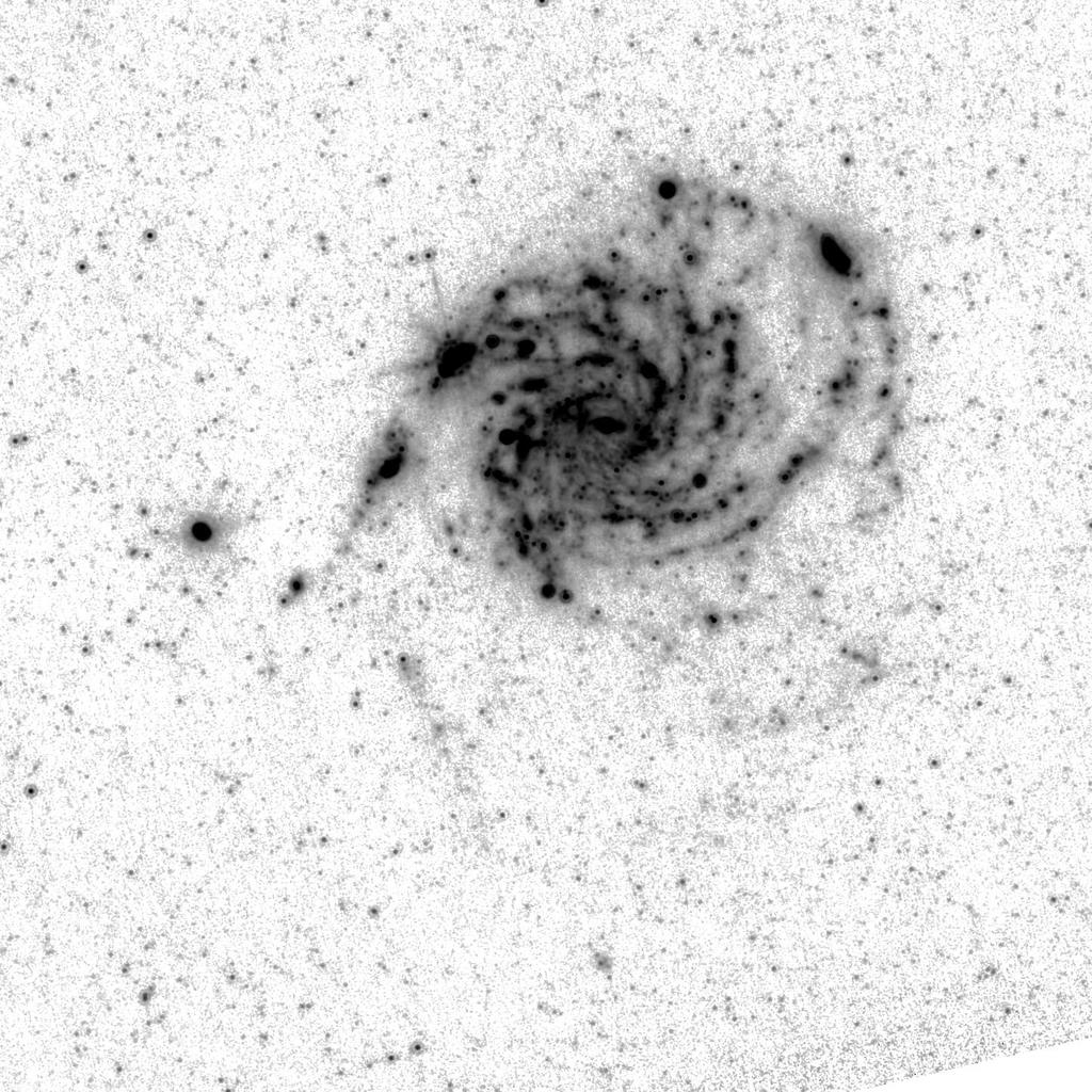 2 Hodge 681 NGC 5471 Nucleus Searle 5 NGC 5462 NGC 5461 NGC 5447 NGC 5455 Figure 1. The HII regions with IRS spectra are identified on the MIPS 24 µm image.