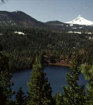 Blue Lake Crater Location: Oregon, Jefferson County Latitude: 44.411 N Longitude: 121.