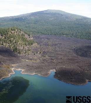 Davis Lake Volcanic Field Location: Oregon, Deschutes County Latitude: 43.641 N Longitude: 121.