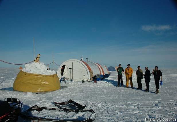 ICE SHELF RESEARCH During the summer of 23 24, 6 scientists and technicians spent over a month camped on the Amery Ice Shelf (see map on next slide) in eastern Antarctica.
