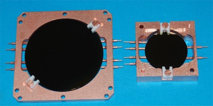 Light Detectors - Performances Our Light detectors are generally Pure Germanium disks (thickness 0.3-1 mm).