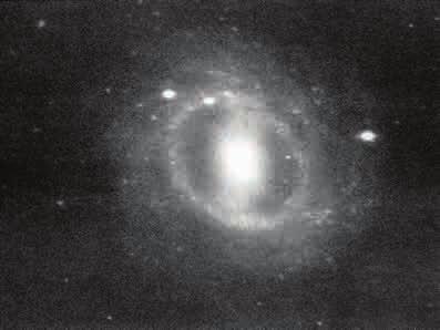Rings in Barred galaxies IC 5240 8