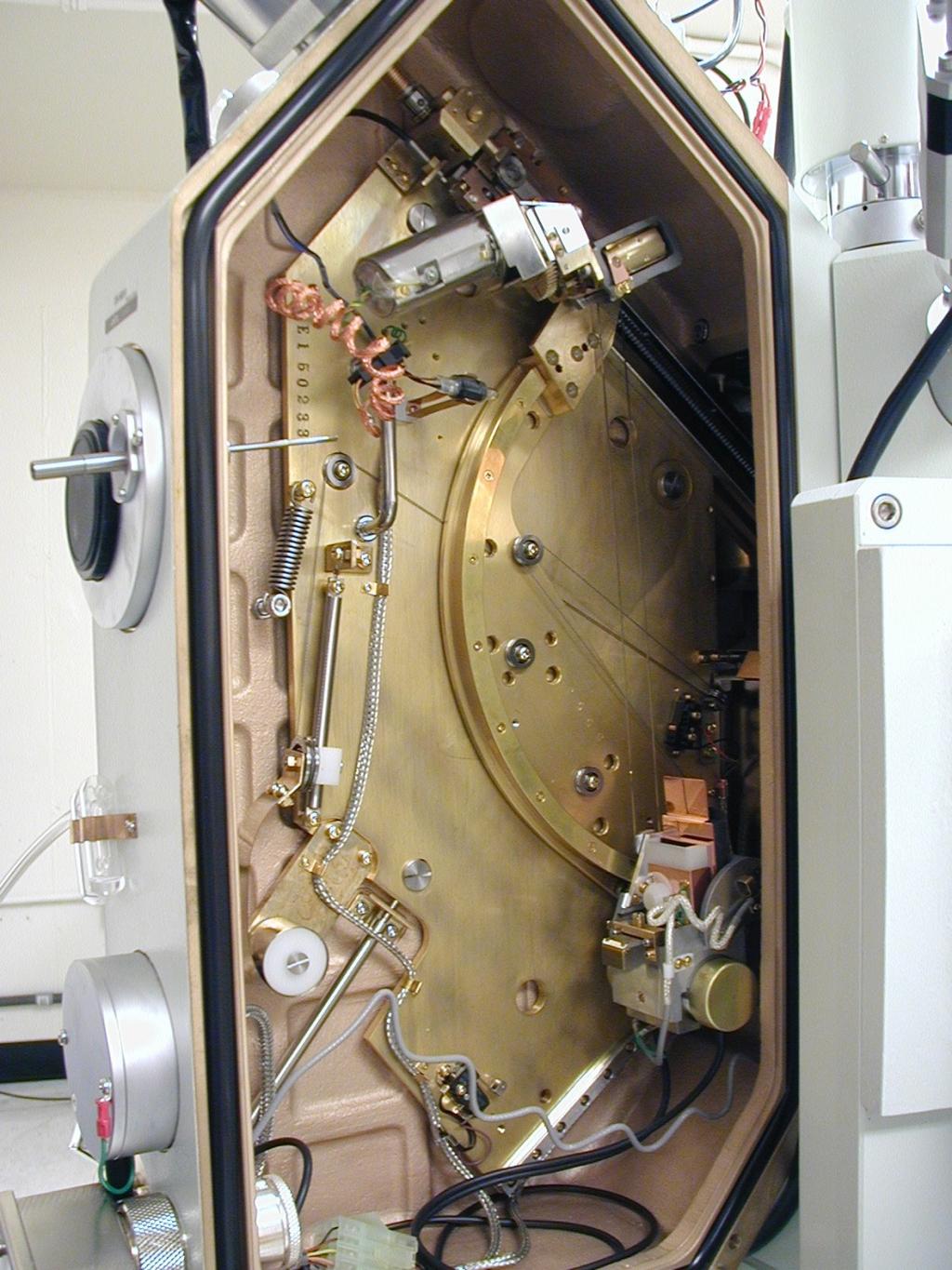 WDS Spectrometers An electron microprobe generally has 3-5 spectrometers, with 1-4 crystals in each.
