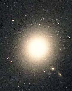 Core-Halo Radio Galaxies M87